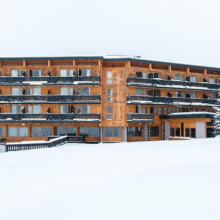 Crystal Hotel 쿠쉐벨 외부 사진