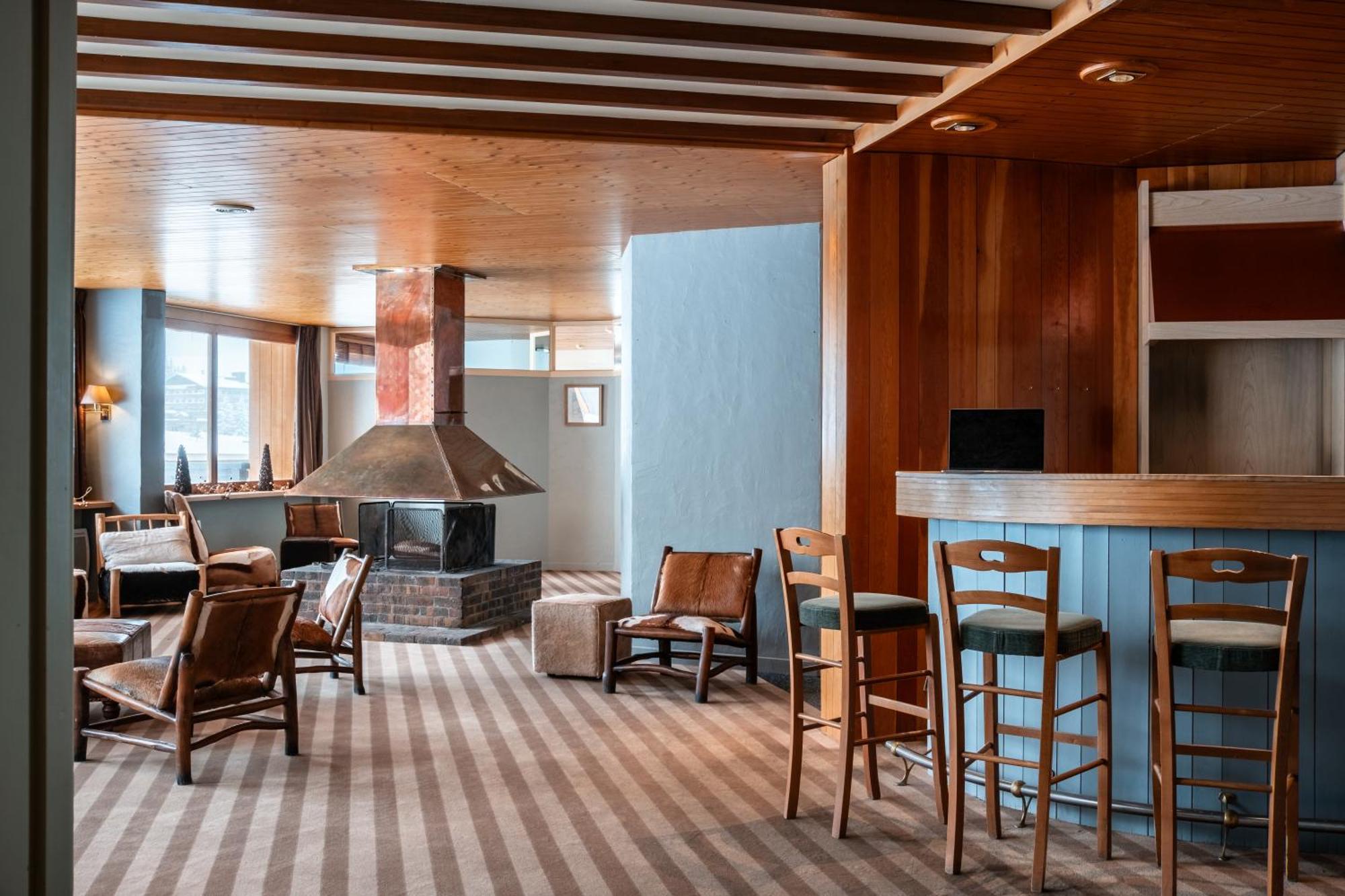 Crystal Hotel 쿠쉐벨 외부 사진
